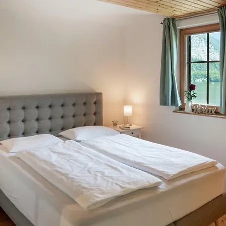 Lakeview Apartman *