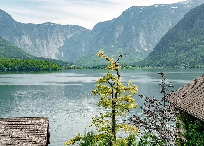 Lakeview * Χάλστατ